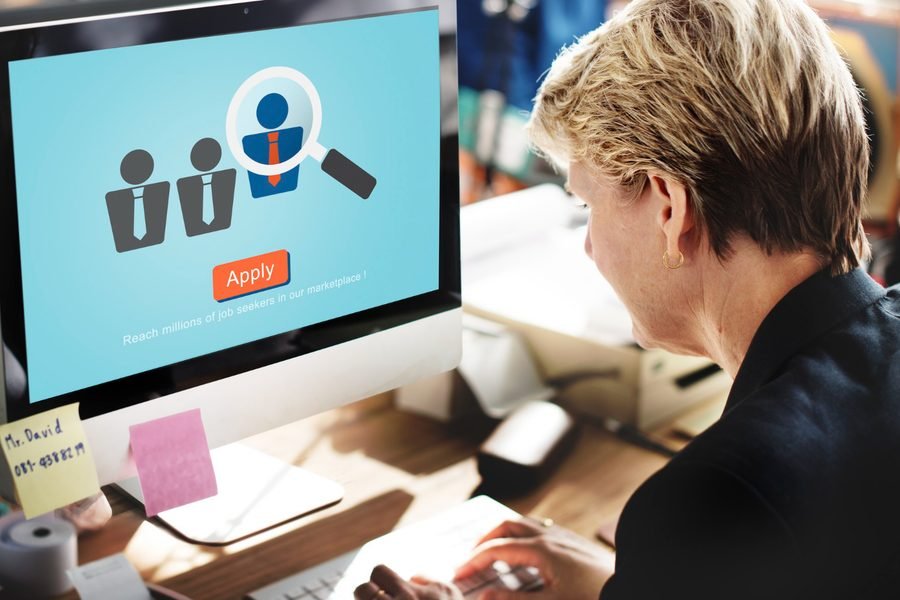 Como melhorar o posicionamento de um site nos mecanismos de busca e atrair clientes qualificados